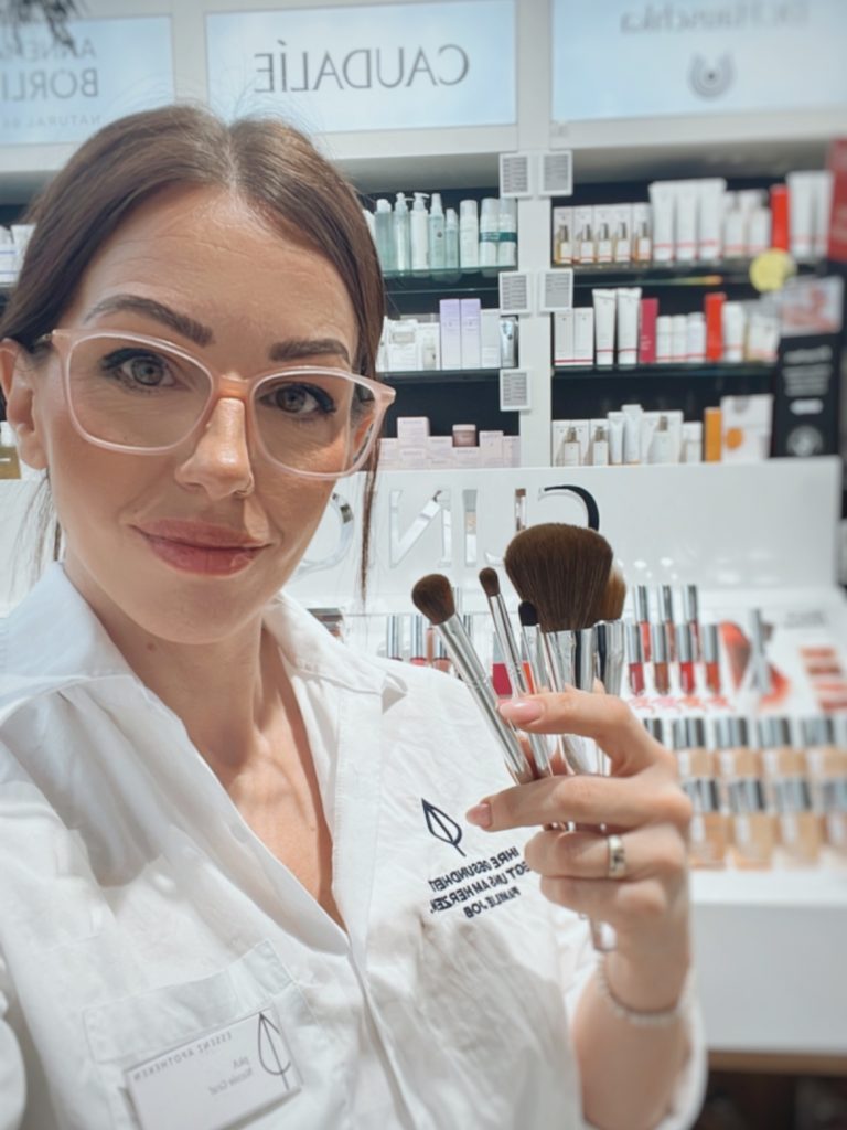 Unsere Visagistin Nicole